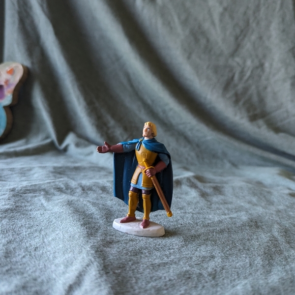 Disney Phoebus Hunchback Of Notre Dame Figure 3" Toy Mattel Action Figurine Guy - Picture 5 of 12